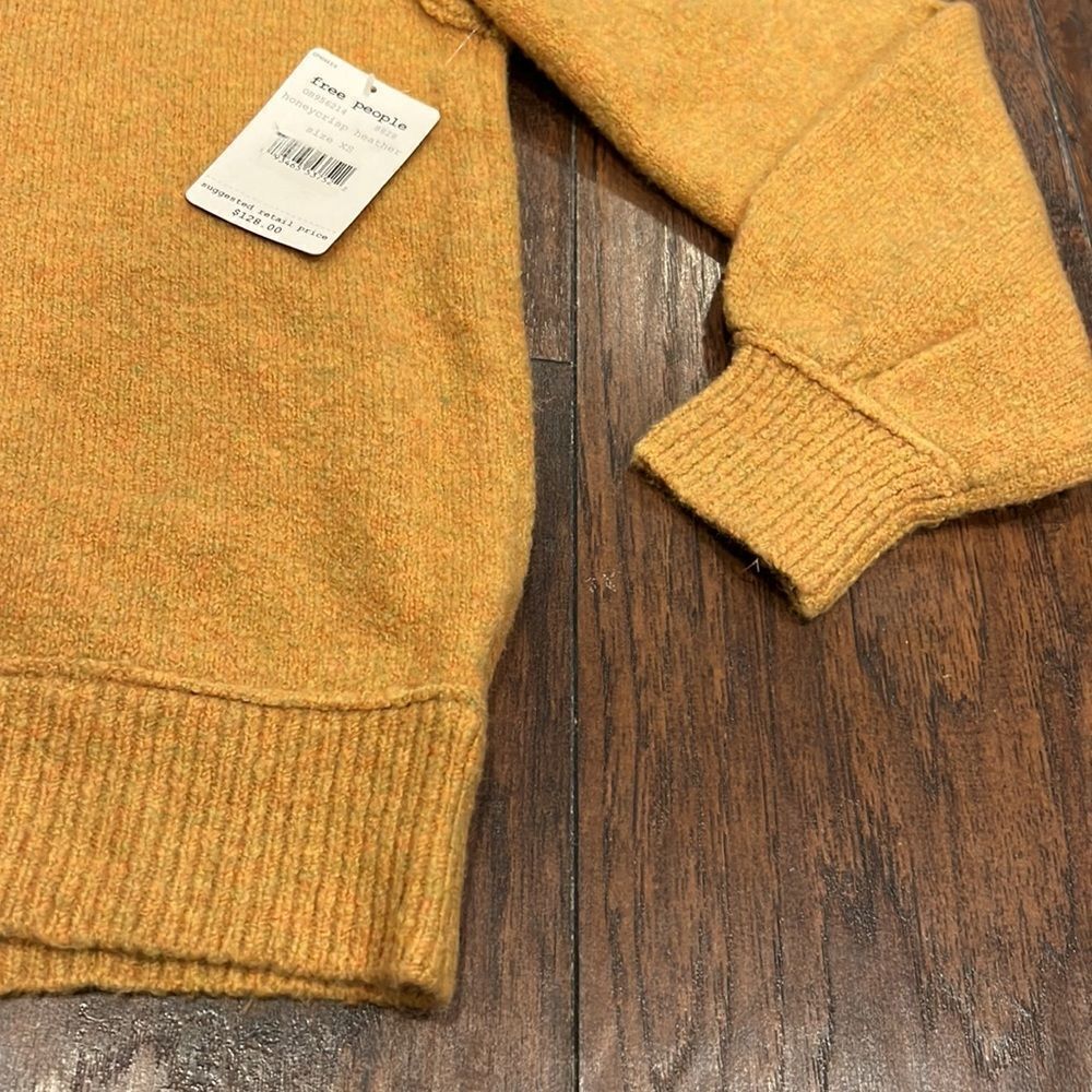 Free People Echo Beach Pullover XS mustard orange-yellow sweater Off-Shoulder - Picture 4 of 12
